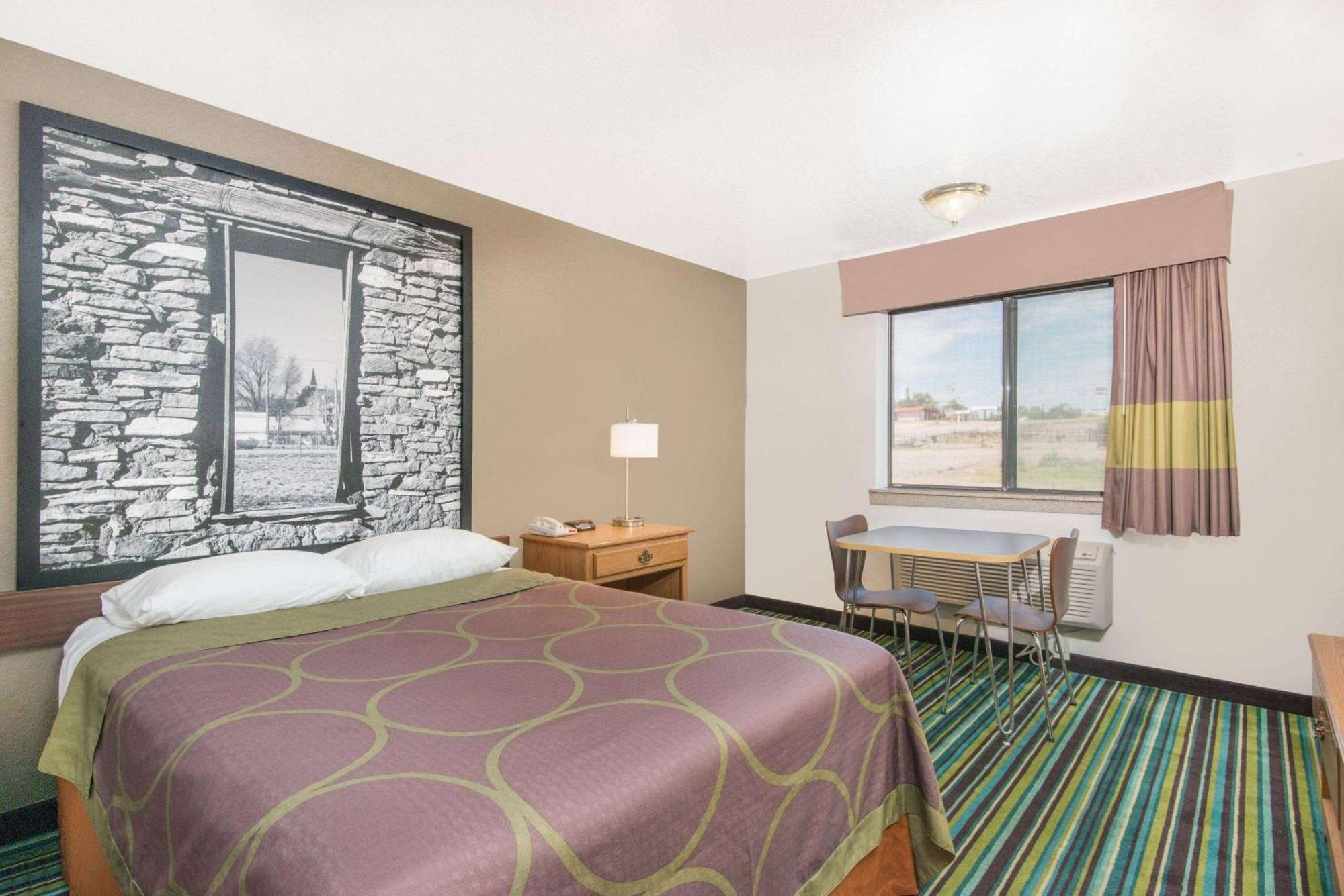 Super 8 By Wyndham Santa Rosa Otel Dış mekan fotoğraf