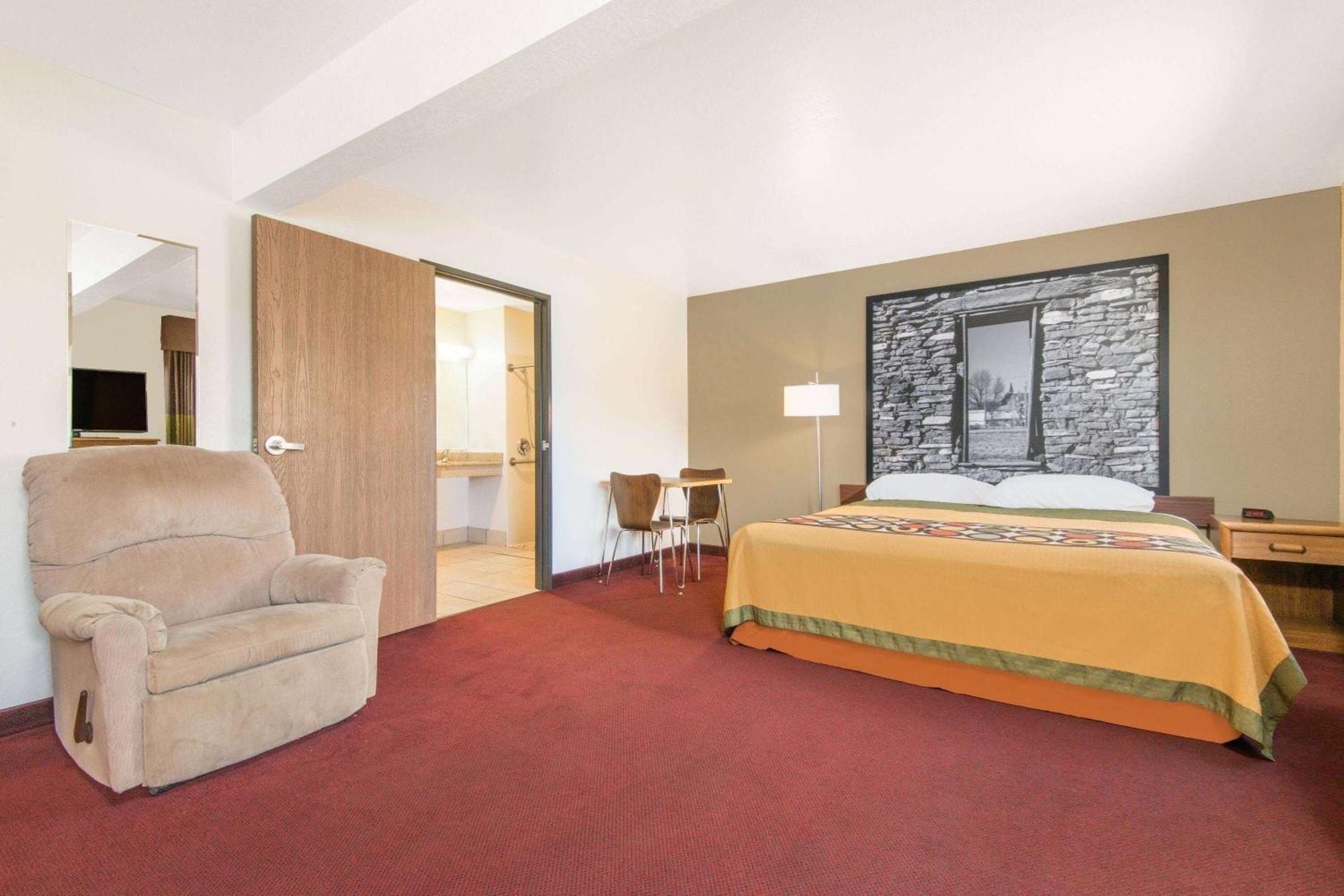 Super 8 By Wyndham Santa Rosa Otel Dış mekan fotoğraf