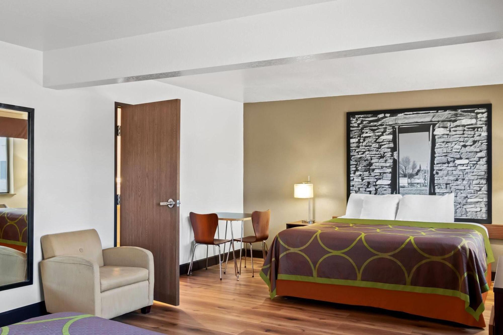Super 8 By Wyndham Santa Rosa Otel Dış mekan fotoğraf