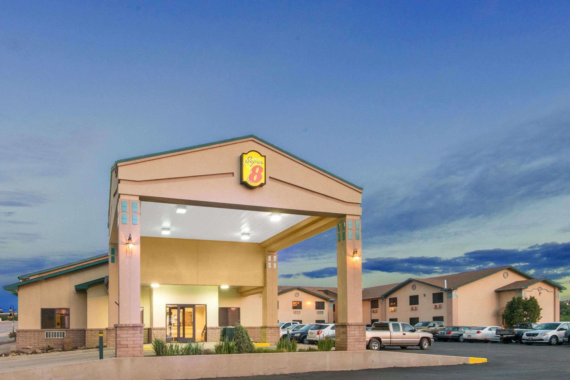 Super 8 By Wyndham Santa Rosa Otel Dış mekan fotoğraf